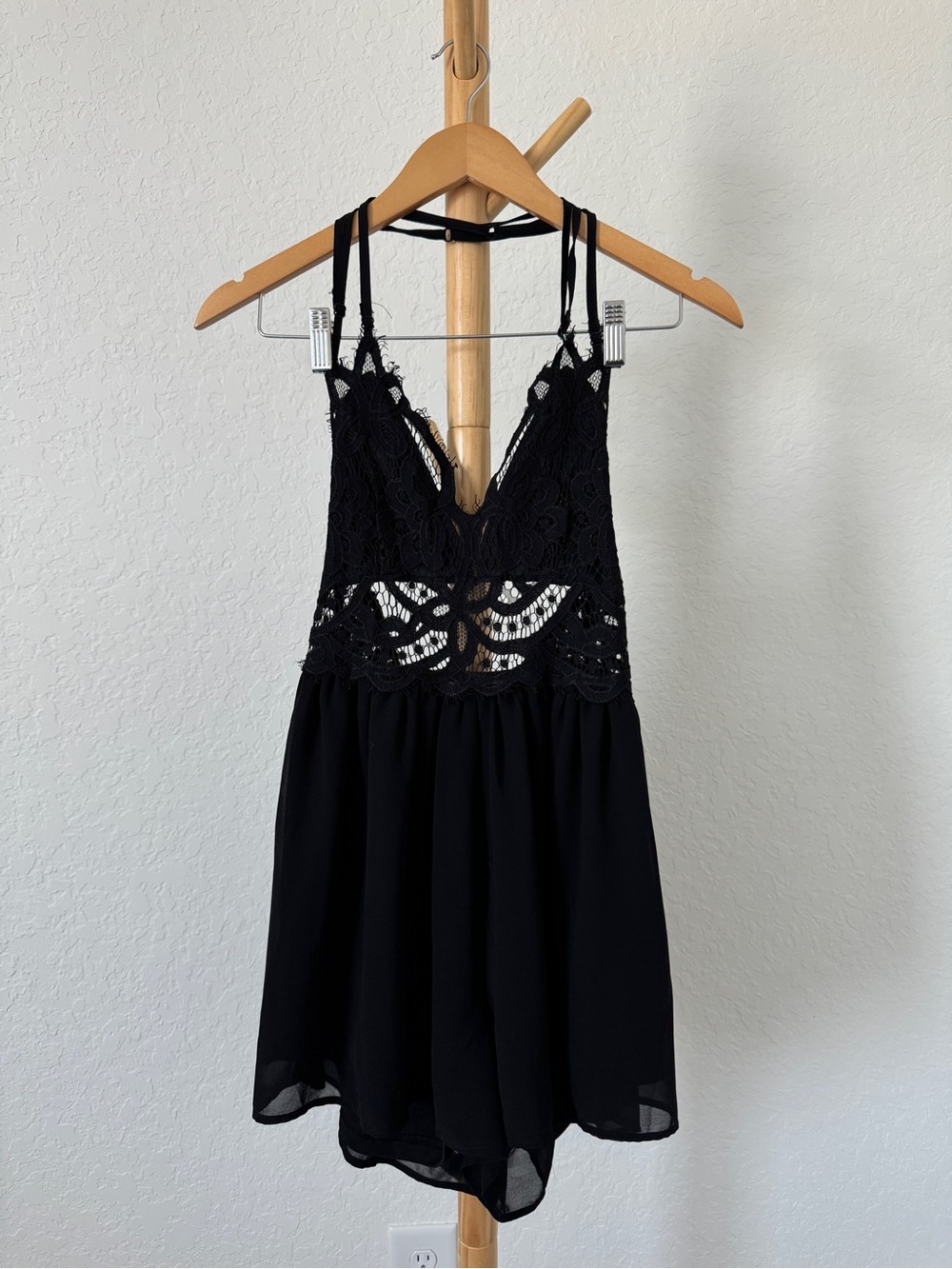 iris Black Lace-Top halter Romper